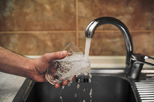 Управлением Роспотребнадзора по Удмуртской Республике за 9 месяцев было исследовано более 1700 проб из источников питьевого водоснабжения и более 7000 проб из разводящей сети